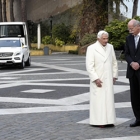  New Mercedes-Benz Popemobile delivers Exclusively customized for Pope