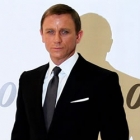  Daniel Craig Spies New Home