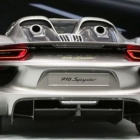  918 Spyder: Porsche and BMW Unveil Hybrid Supercars that are Built for Racing