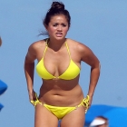  Sean Lowe’s Fiancée Catherine Giudici Shows Off Her Bikini Body