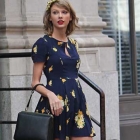  Taylor Swift brightens up New York