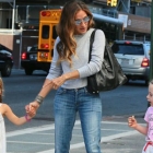  Sarah Jessica Parker’s Twins’ Back-to-School Look