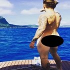 Justin Bieber Posts Naked