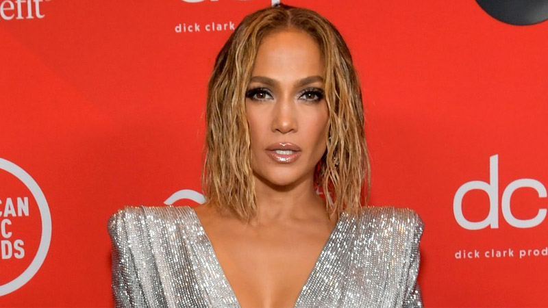 Jennifer Lopez Celebrates Success of ‘Atlas’ Amid Personal Challenges