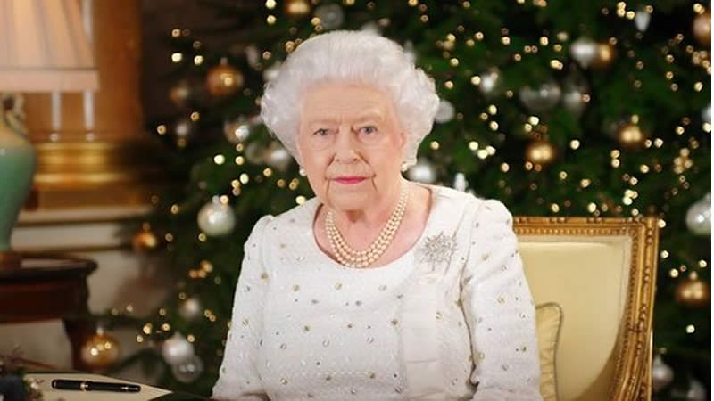  Royal Experts Say That Queen Would Not Voluntarily Abdicate