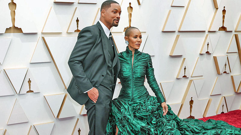  Will Smith, Jada Pinkett-Smith Reportedly Going For A $400 Million Divorce Following Oscars Incident