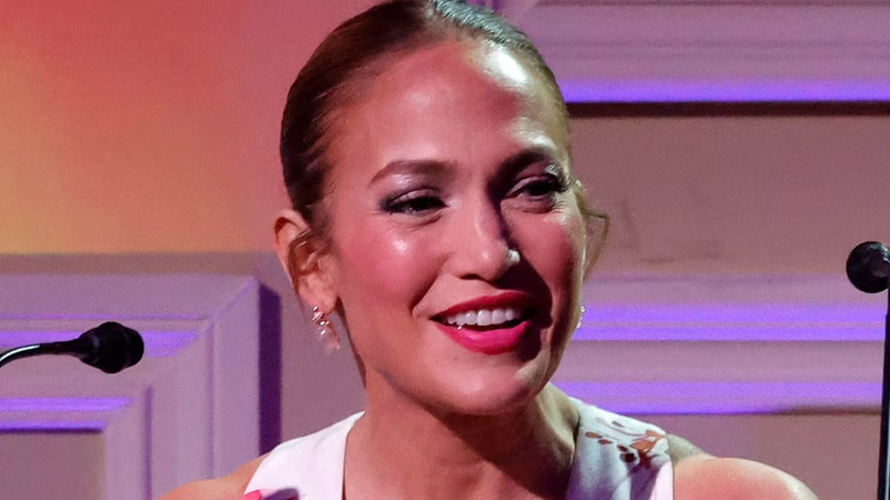  Jennifer Lopez Remains Hopeful Amidst Rumors of Troubled Marriage with Ben Affleck