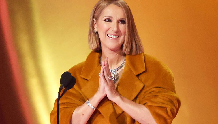  Celine Dion shocked fans by getting soaked with Gatorade on Sunday during her Football intro appearance