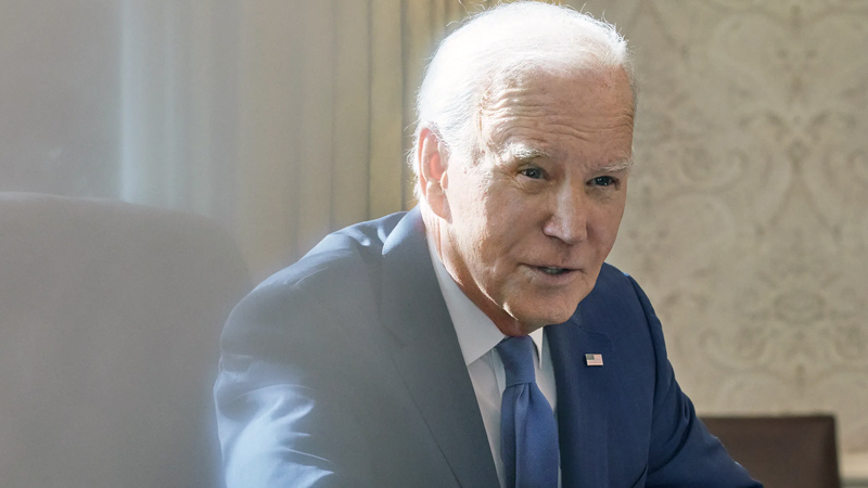  Contrasting Public Receptions Highlight Differences Between Biden and Trump