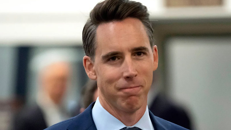  Councilwoman Calls Out Josh Hawley for Illegally Parked Campaign Bus Taking Up Six Spaces