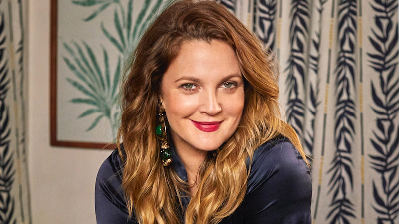  Drew Barrymore ’embarrassed’ by critique of ‘touchy’ interview style